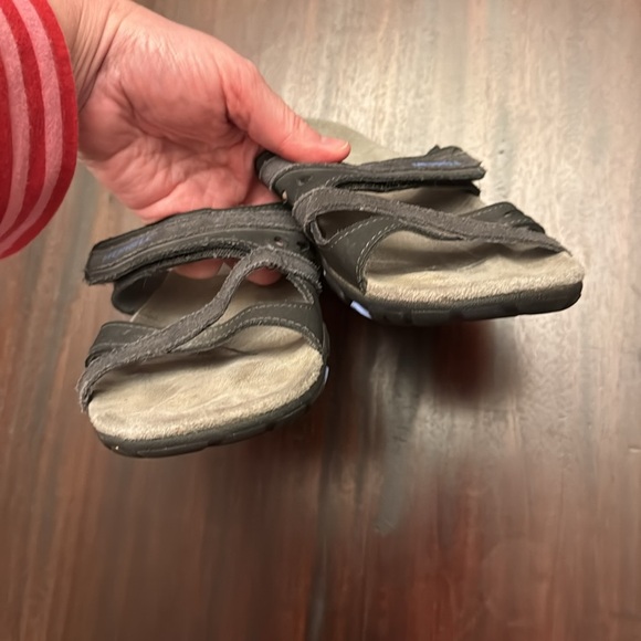 Merrell black and gray women’s sandals size 8 - Picture 2 of 5